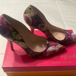 Kate Spade Rose pattern heels